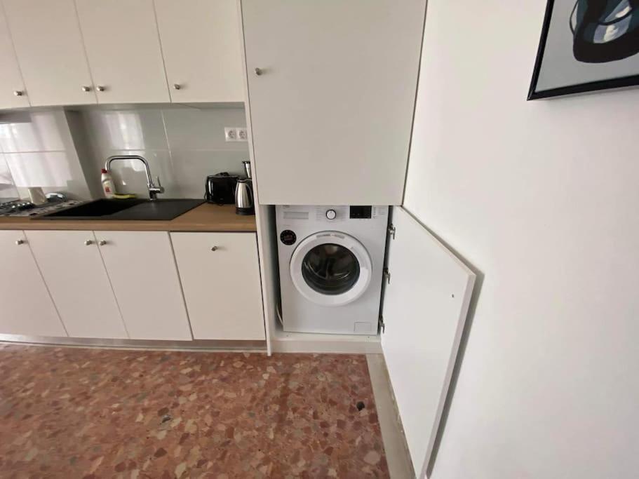 New! Flower Patio House 2 Bdr - Bbq - Wash Machine Lávrio Kültér fotó